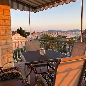 apartments-maria-biograd-na-moru.hotelinzadar.com/